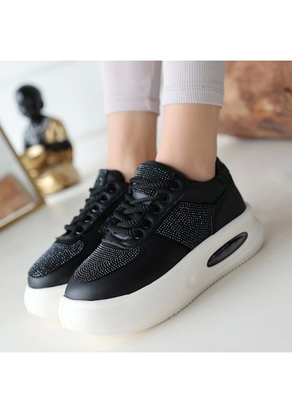 Chris Siyah Cilt Simli Bağcıklı Spor Ayakkabı fırsatları