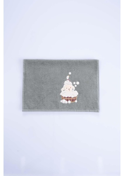 Kuzu Nakışlı Pamuk Bebek Havlusu (50X100 Cm) Haki