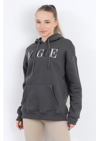 Kadın Vogue Nakışlı Kapüşonlu Kanguru Cepli Oversize Sweatshirt Füme - 2524