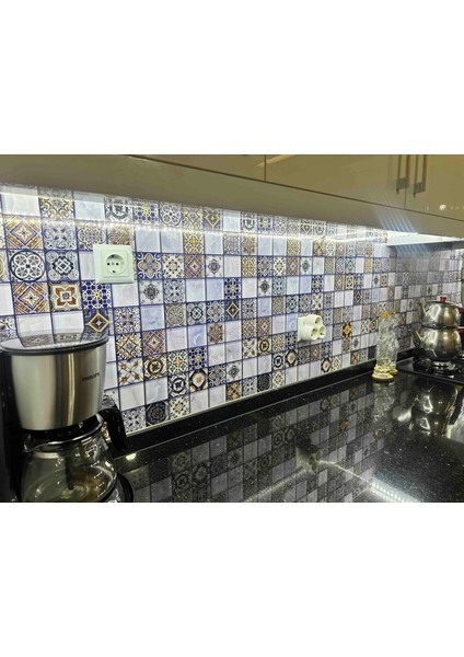 Mutfak Tezgah Arası Kendinden Yapışkanlı Folyo Kaplama Mozaik Desen 60 cm x 100 cm