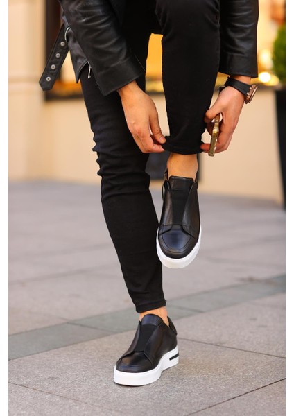 - Siyah Sneakers Siyah