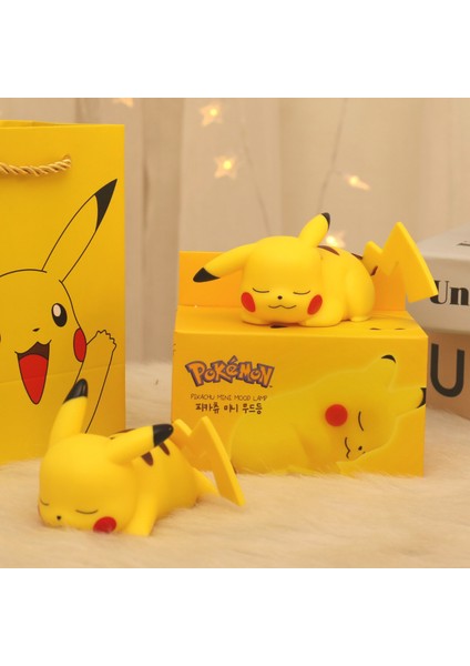 Yeni Pokemon Kawaii Pikachu Anime Figürü Gece Işıkları Sevimli Başucu Lambası Yatak Odası Dekor Süsler Aydınlık Oyuncaklar Çocuk Hediyeler Için (Yurt Dışından)