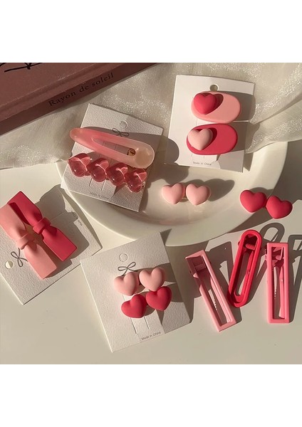 Adet/takım Yeni Kız Moda Pembe Renk Geometrik Yıldız Süs Pembe Saç Klipleri Yetişkin Tatlı Tokalar Kadın Saç Aksesuarları (Yurt Dışından) modelleri