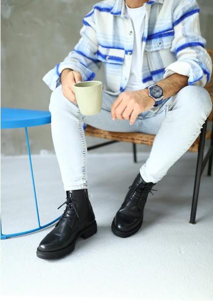 - Siyah Erkek Bot Siyah