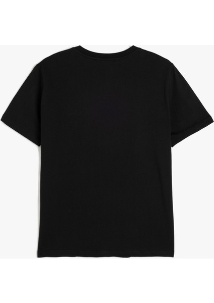 Pamuklu Kedili Nakış Detaylı Kısa Kollu Bisiklet Yaka Tişört fiyatları