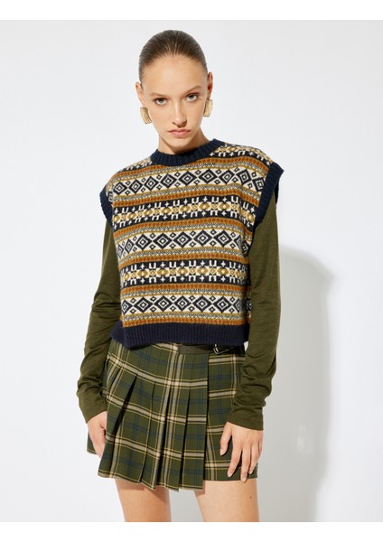 x Sima Tarkan - Triko Oversize Süveter Yuvarlak Yaka Çok Renkli Etnik Desenli modelleri