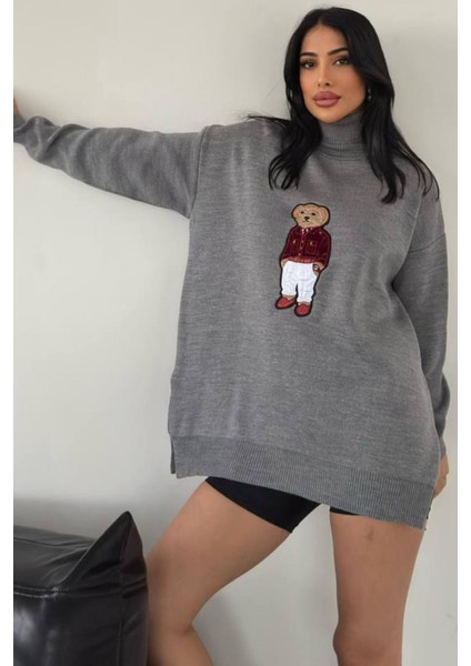 Ayıcıklı Kazak - Balıkçı Yaka Teddy Bear Aplikli Oversize Kadın Triko Kazak 650 fiyatları