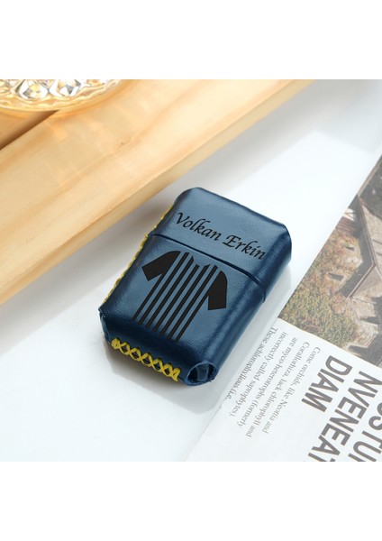 Kişiye Özel Benzinli Çakmak Sarı Lacivert Hakiki Deri Kılıflı El Yapımı Zippo Tarzı Çakmak Deri Kaplama Benzinli Erkek Çakmak Yıl Dönümü Doğum Günü Hediyesi Hediyelik Çakmak fiyatları