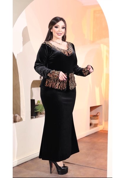 V Yaka Crystal Taşlı Kadife Elbise - Siyah modelleri