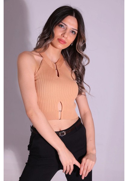 Kadın Ön Detaylı Kolsuz Crop Triko Bluz