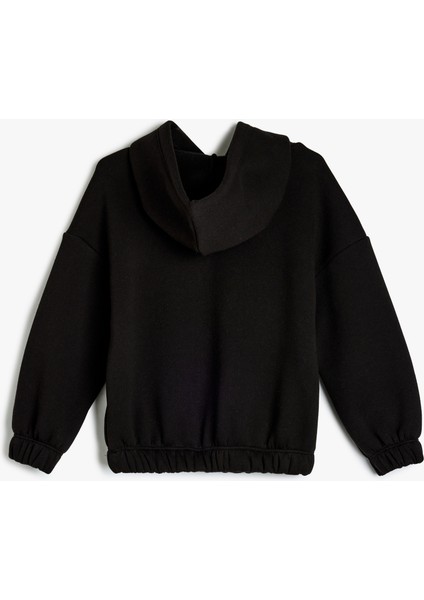 Baskı Detaylı Uzun Kollu Kapşonlu Sweatshirt