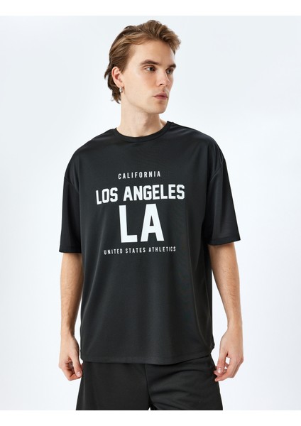 Bisiklet Yaka Yarım Kollu Slogan Baskılı Oversize Spor Tişört modelleri