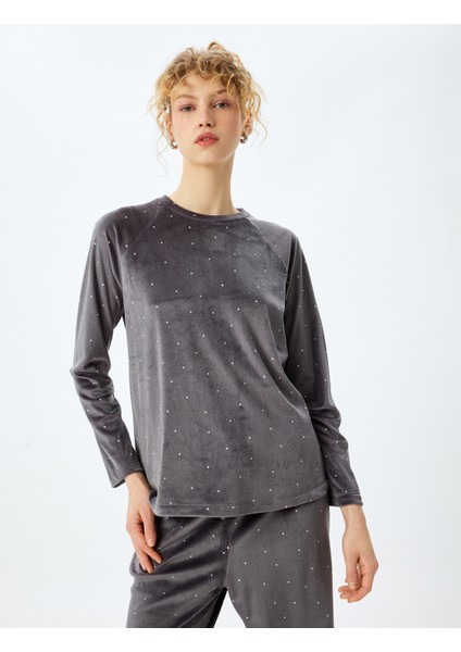 Puantiyeli Uzun Kollu Bisiklet Yaka Kadife Pijama Üstü modelleri