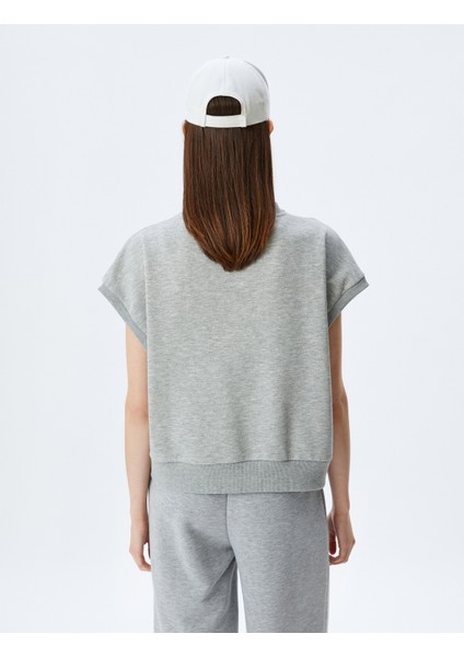 Oversize Kolsuz Sweatshirt V Yaka Slogan Işlemeli Şardonlu fırsatları