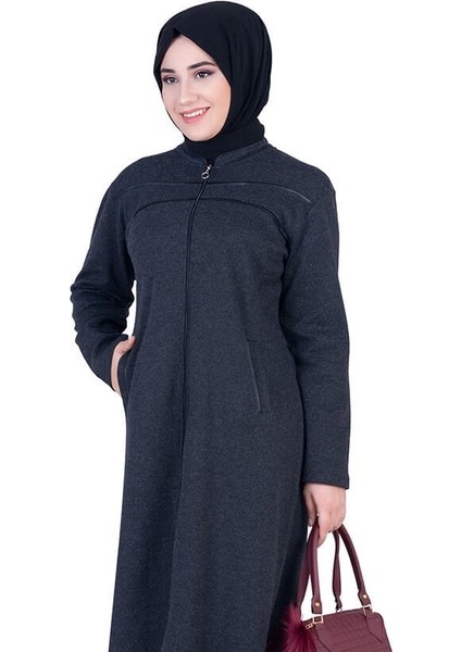 Omuzu Deri Detay Tesettür Kap Siyah