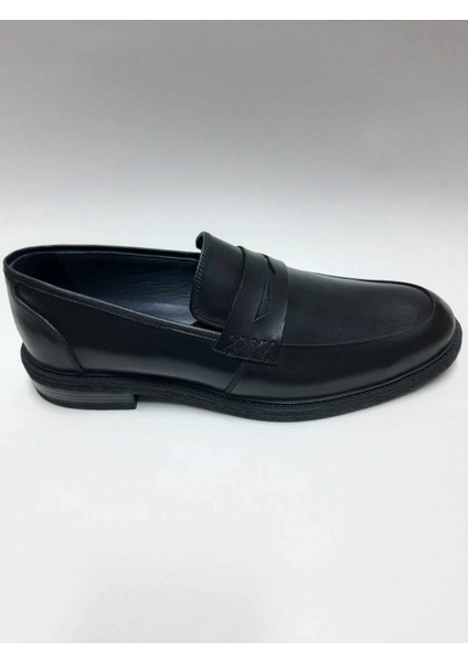 Hakiki Deri Topuklu Siyah Loafer Model Kauçuk Tabanlı Erkek Ayakkabı C-811063KLFRW