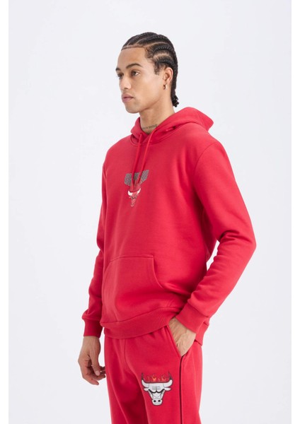 DeFactoFit NBA Chicago Bulls Standart Fit Kapüşonlu Sirt Baskılı Kalın Sweatshirt B3884AX25SP