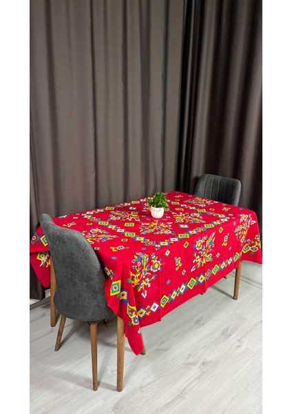 Kolay Temizlenebilir Kırmızı Renkli Cıvıl Cıvıl Çengelköy Desenli Masa Örtüsü 170x170