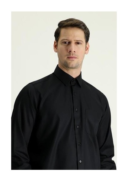Dormen Classics Erkek Siyah Kolay Ütülenebilir Regular Fit Geniş Kesim Klasik Yaka Cepli Gömlek modelleri