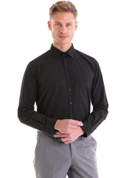 Dormen Classics Kolay Ütülenebilir Slim Fit Dar Kesim Klasik Yaka Cepsiz Erkek Gömlek Siyah