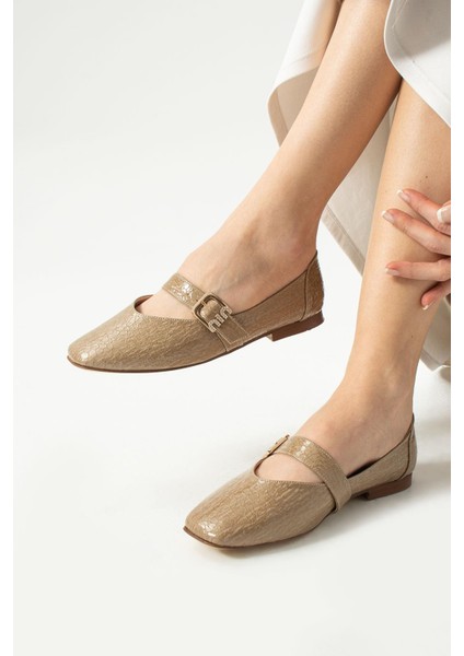 Kadın Bej Krok Aksesuar Detaylı Bantlı Babet fiyatları