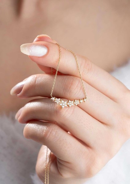 14 Ayar Altın Sıralı Yıldız Kolye fırsatları