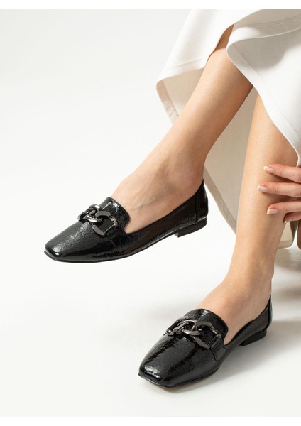 Kadın Siyah Krok Zincir Aksesuarlı Günlük Babet fiyatları