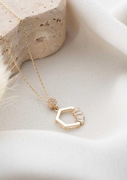 14 Ayar Altın Baget Taşlı Altıgen Kolye fırsatları