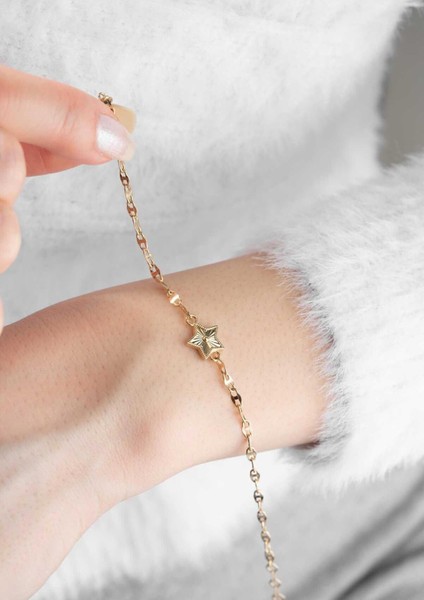 14 Ayar Altın Işlemeli Yıldız Bileklik