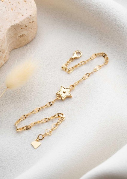 14 Ayar Altın Işlemeli Yıldız Bileklik fırsatları