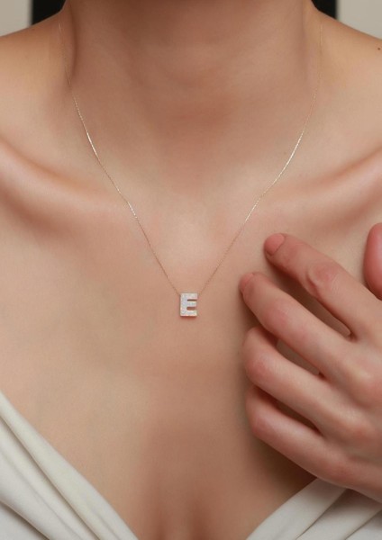 14 Ayar Altın Beyaz Opal Taşlı E Harf Zincir Kolye modelleri