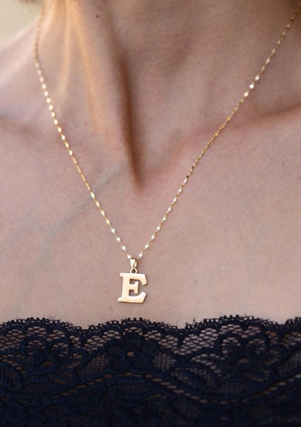 14 Ayar Altın E Harf Plaka Kolye