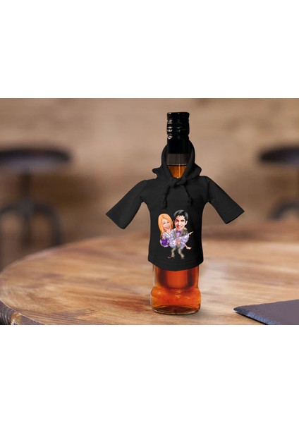 Kişiye Özel Sevgililer Karikatürlü Mini Siyah Içki Şişesi Tişörtü , Ev Bar Dekoru, Viski, Şarap, Votka, Rakı Şişesi Tişörtü, Ev Barı-28 fırsatları