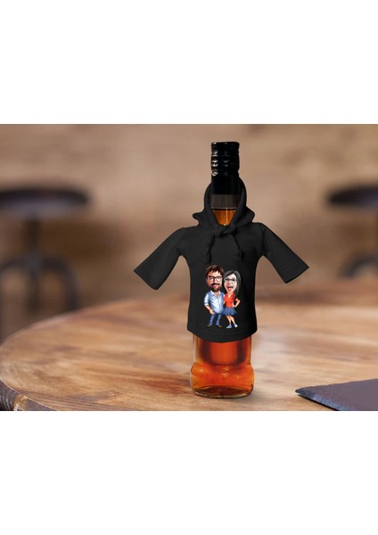 Kişiye Özel Sevgililer Karikatürlü Mini Siyah Içki Şişesi Tişörtü , Ev Bar Dekoru, Viski, Şarap, Votka, Rakı Şişesi Tişörtü, Ev Barı-39 fırsatları