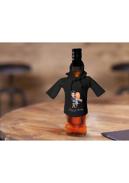 Kişiye Özel Sevgililer Karikatürlü Mini Siyah Içki Şişesi Tişörtü , Ev Bar Dekoru, Viski, Şarap, Votka, Rakı Şişesi Tişörtü, Ev Barı-20 fırsatları
