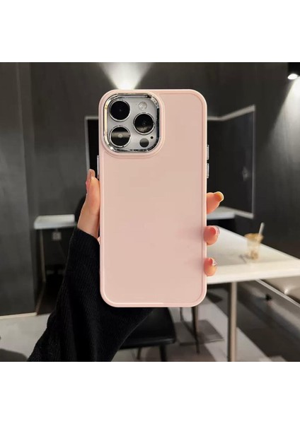 Tarzınıza Uyum Sağlayan Zarif Pembe Silikon Iphone 15 Pro Max Kılıf Mat Pembe