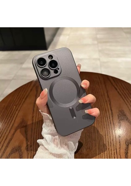 Lens Koruma Detaylı Şık Apple iPhone 16 Pro Kılıf Gri