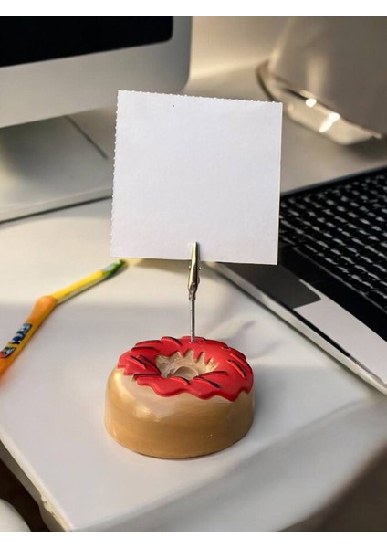 Kırmızı Çikolata Süsü Desenli Donut Model Temalı Fotoğraf Not Tutacak Ofis Masası Tutacağı Hediyelik