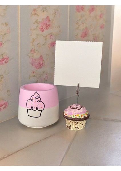 Cupcake Tutuculu Cupcake Çizimli Saksı Ofis Seti modelleri