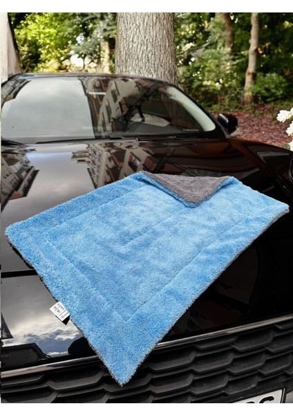 Ultra Kalın 40X60 Kenarsız Tasarım Mikrofiber Oto Yıkama Kurulama Temizlik Bezi 740 Gsm
