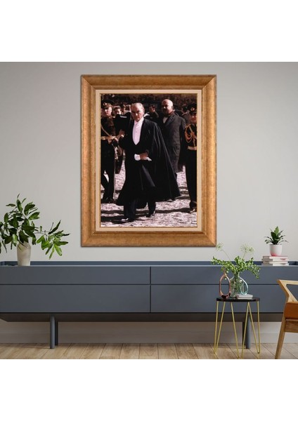 Altın Çerçeveli Paspartulu Tablo