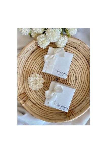 Lotus Mum Beyaz Kapaklı Kutu -20 Adet fiyatları