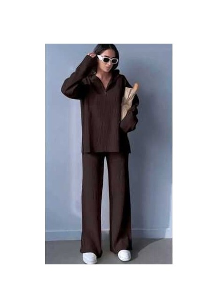 Kadın Fitilli Yaka Fermuarlı Paçası Fermuarlı Yanlardan Yırtmaçlı Triko Takım