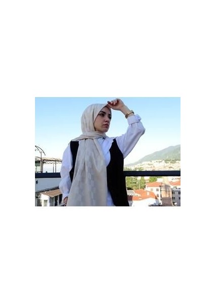 Ipeksi Jakar Lara Şa