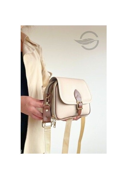 Şık ve Fonksiyonel Çok Bölmeli Kapaklı Orta Boy Kadın Postacı Çantası indirimleri