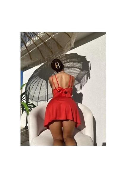 Siyah ve Kırmızı Renk Seçenekleri Ile Askılı Dantelli Gecelik indirimleri