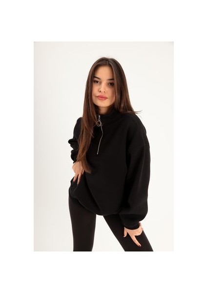 Siyah Yarım Fermuarlı Yüksek Yaka Sweatshirt