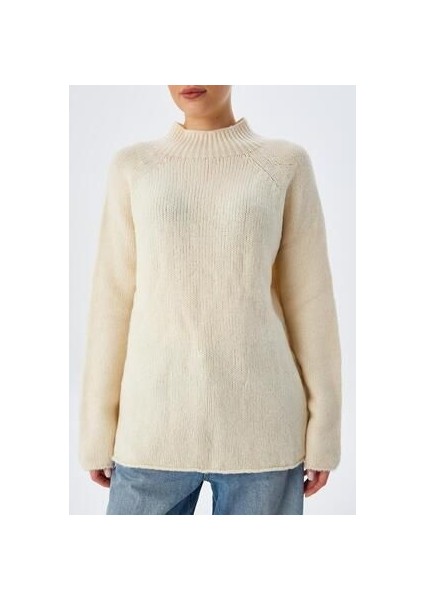 6849 Kadın Dikişsiz Dik Yaka Triko Kazak Naturel fırsatları