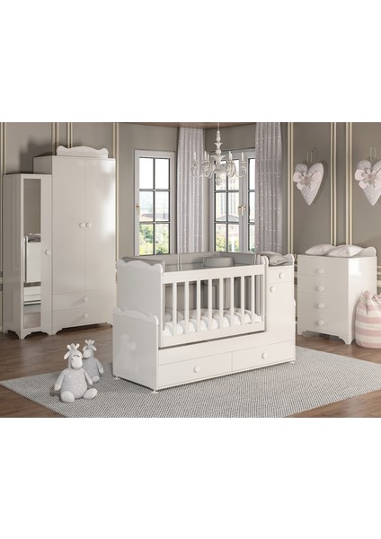 SAHRA 950 Bebek Odası Takımı Beyaz