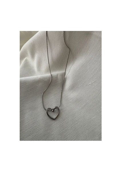 Çelik Kalp Kolye